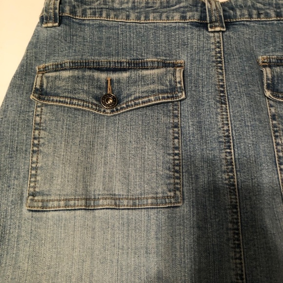 Retro Santana Y2K 6 pocket jean skirt, size 13 /34, slit in front - Picture 8 of 11